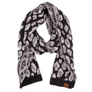 🆕 Black Leopard Print Jacquard Knit Scarf